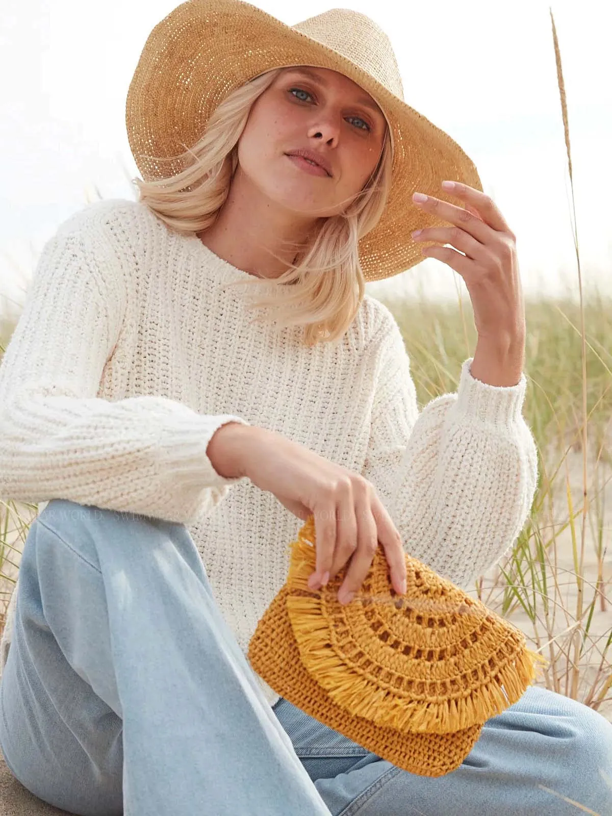 Mia Pouch