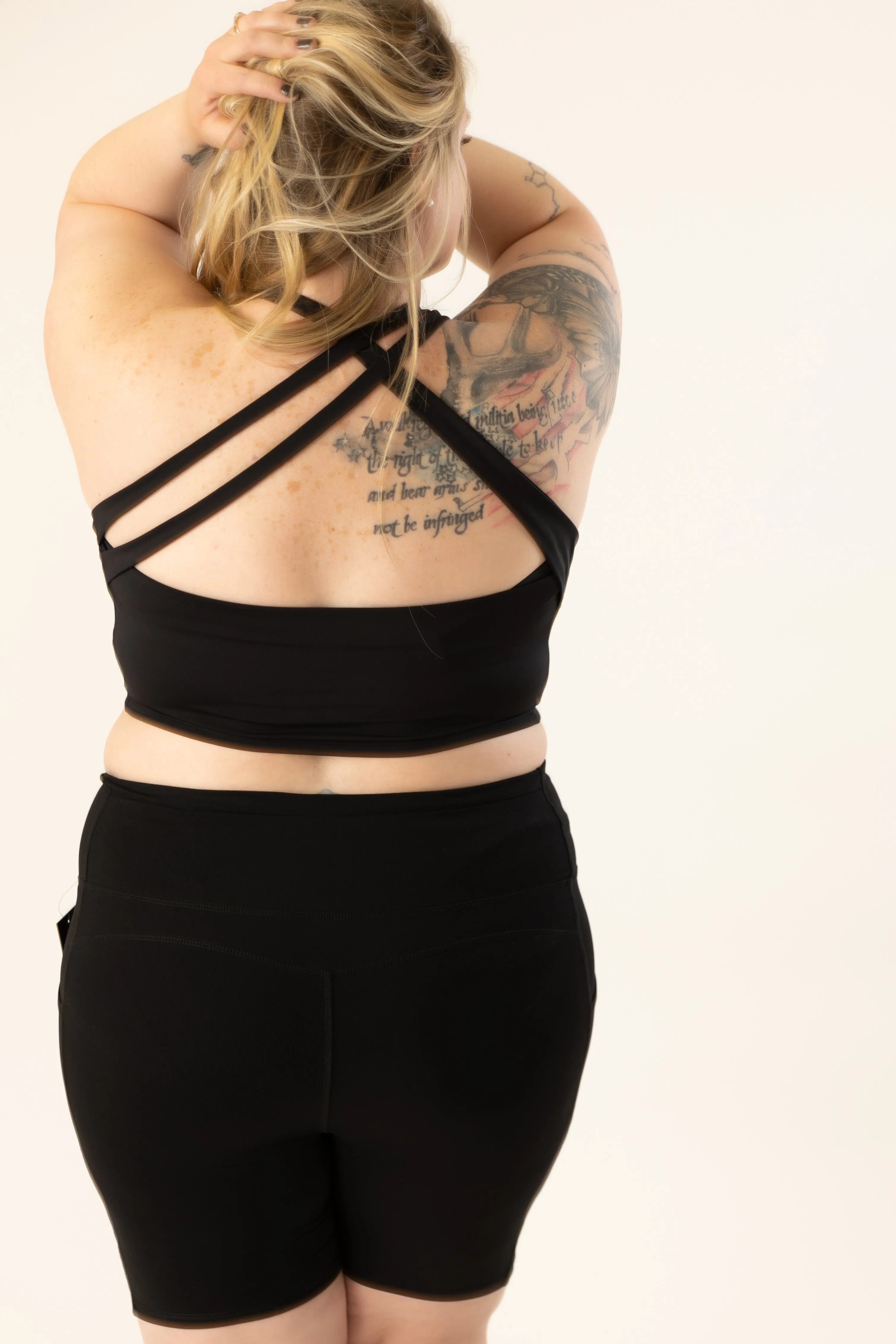 Miya Crop Curvy