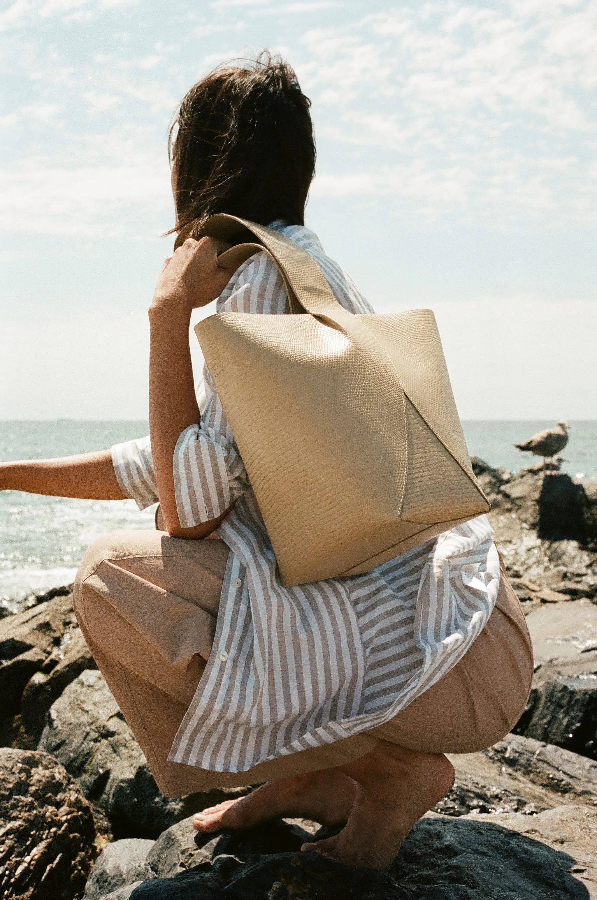 Nº54 Cross Handle Tote - Sand Lizard