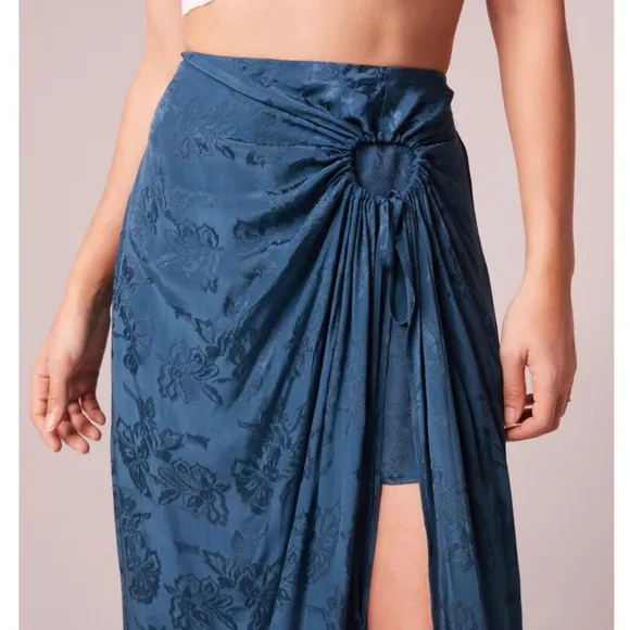 NWT Band of the Free | Celene Deep Teal Layered Midi Skirt L