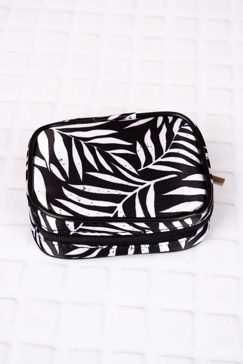 Oasis Wellness Keeper Pill & Vitamin Case