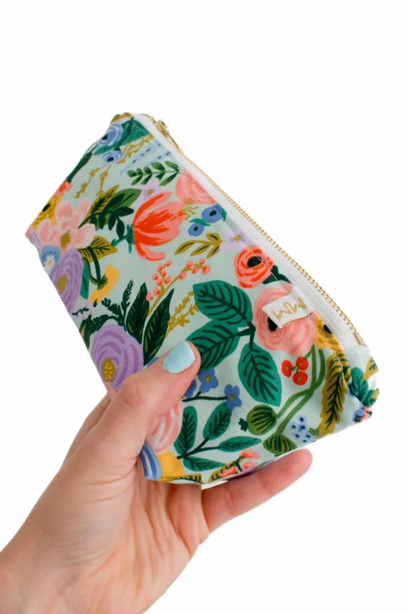 Orchard Stash Essential Oil/Nail Polish Bag with Compartments