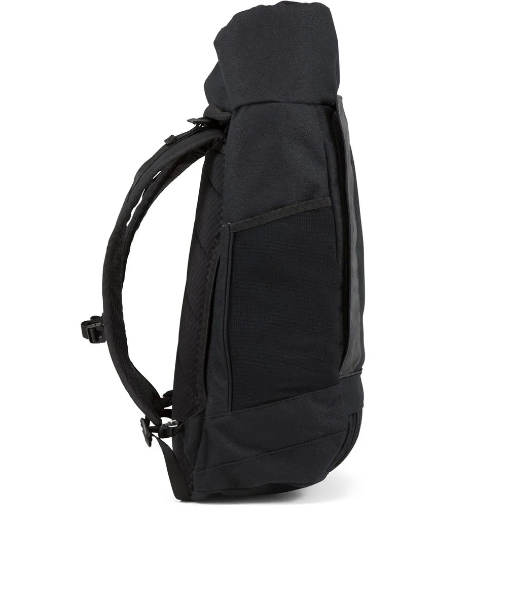 pinqponq Blok Large Rucksack aus recycelten PET-Flaschen