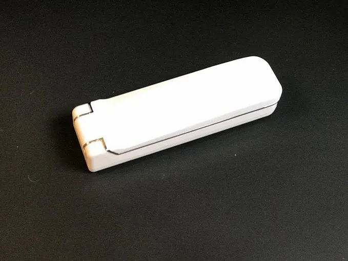 Portable & Fordable UV-C Sanitizing Light Wand with Auto safety shutoff