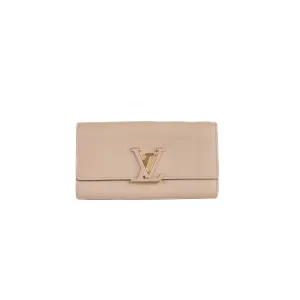 Pre-Owned Louis Vuitton Capucines Wallet