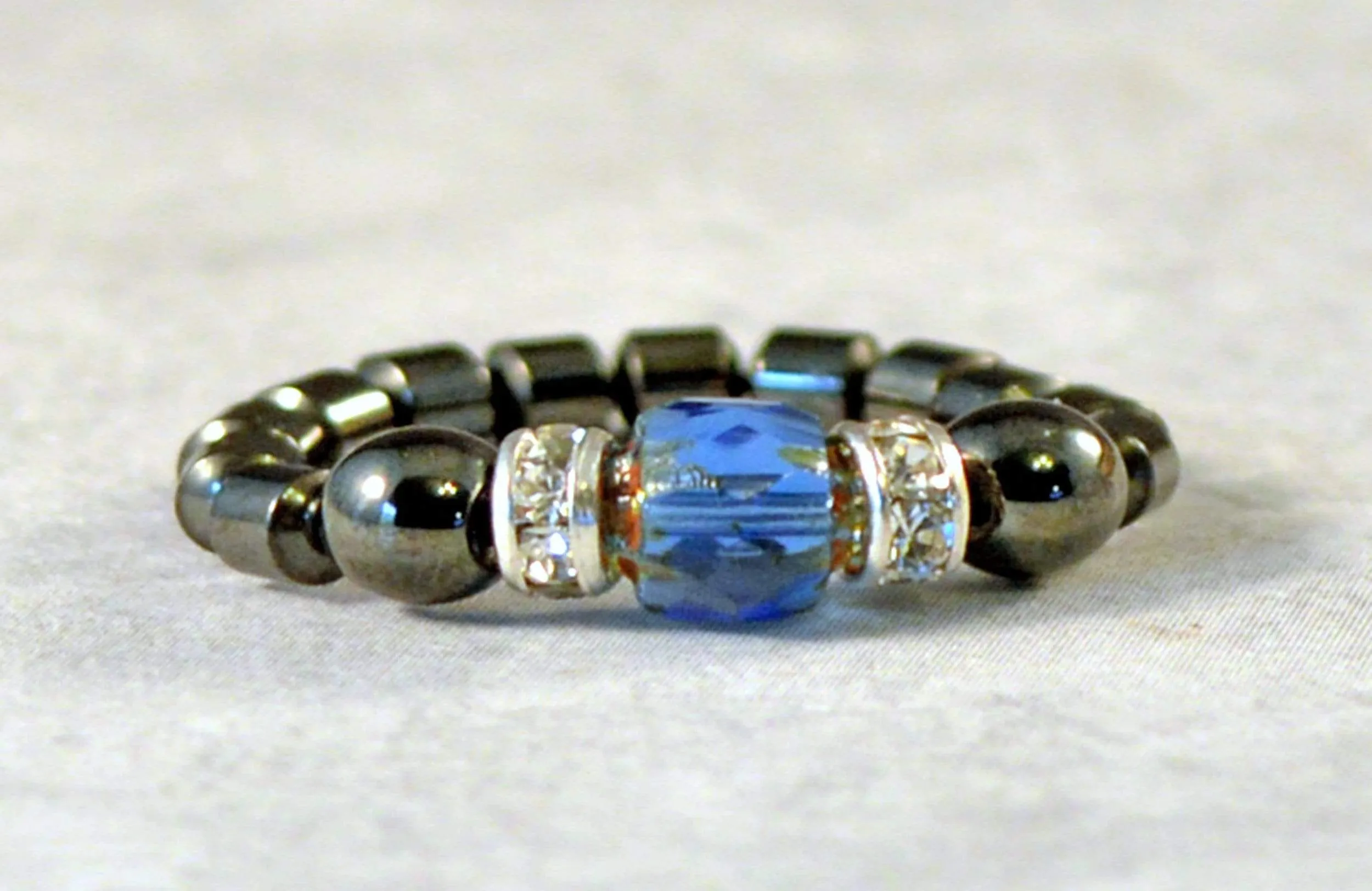 Sapphire Firepolish Magnetic Bead Ring
