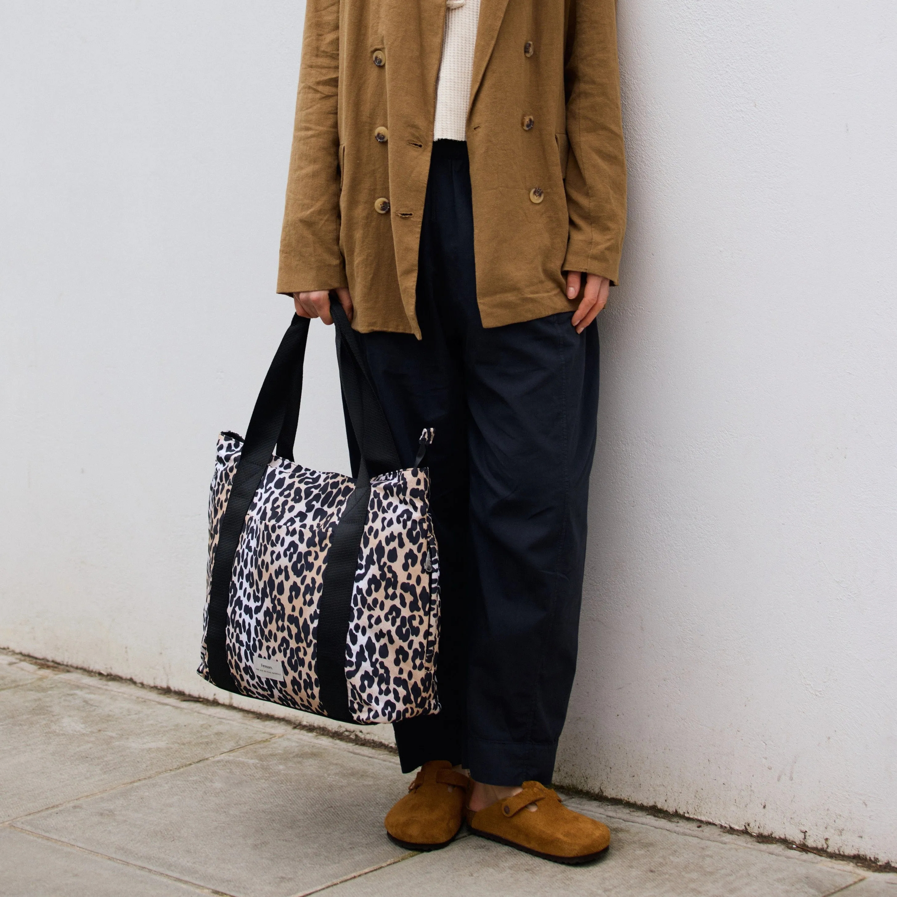 Selby Mama Tote Bag with Change Mat (Leopard)