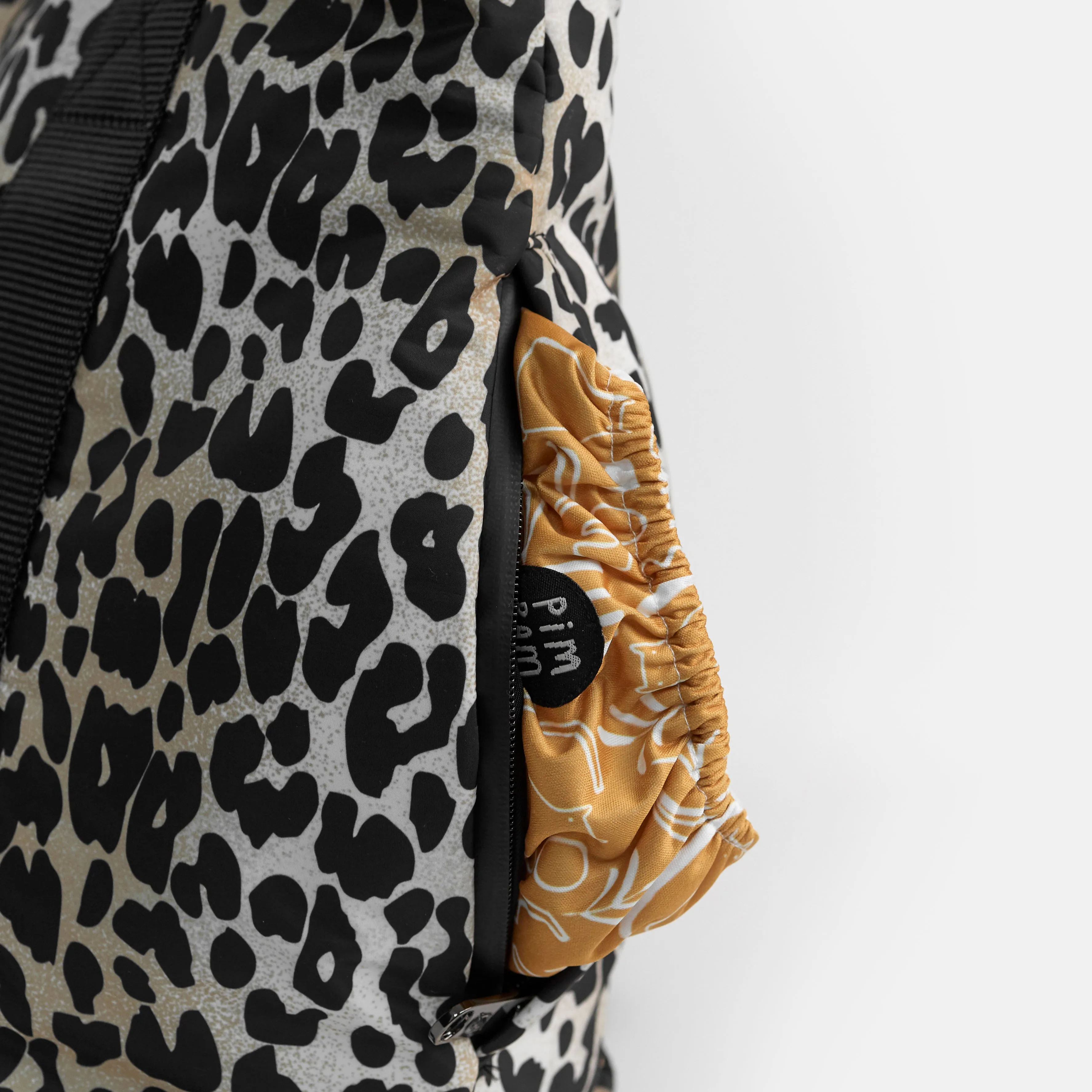 Selby Mama Tote Bag with Change Mat (Leopard)