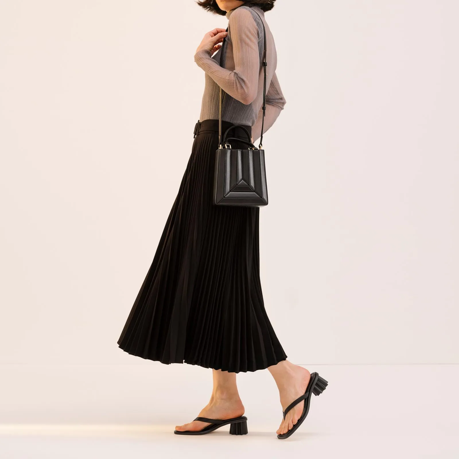 Sera Tall Tote Mini - Black