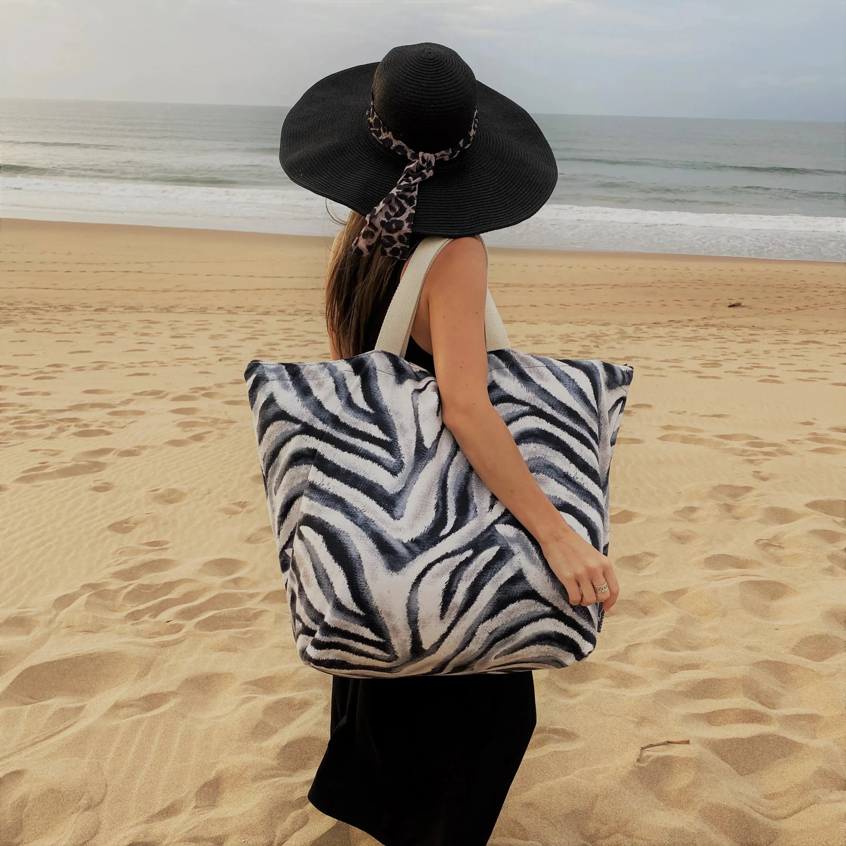 Shoreline XL Tote - Serengeti
