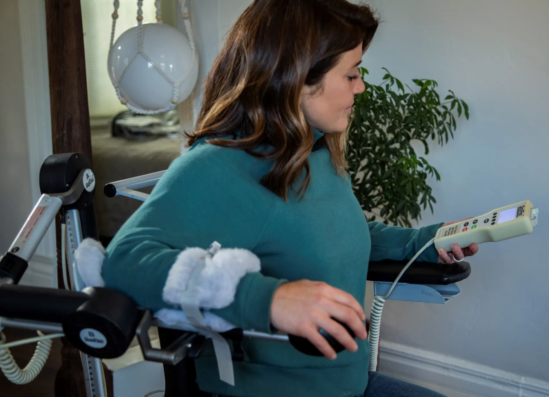 SHOULDER CPM MACHINE FOR RENT