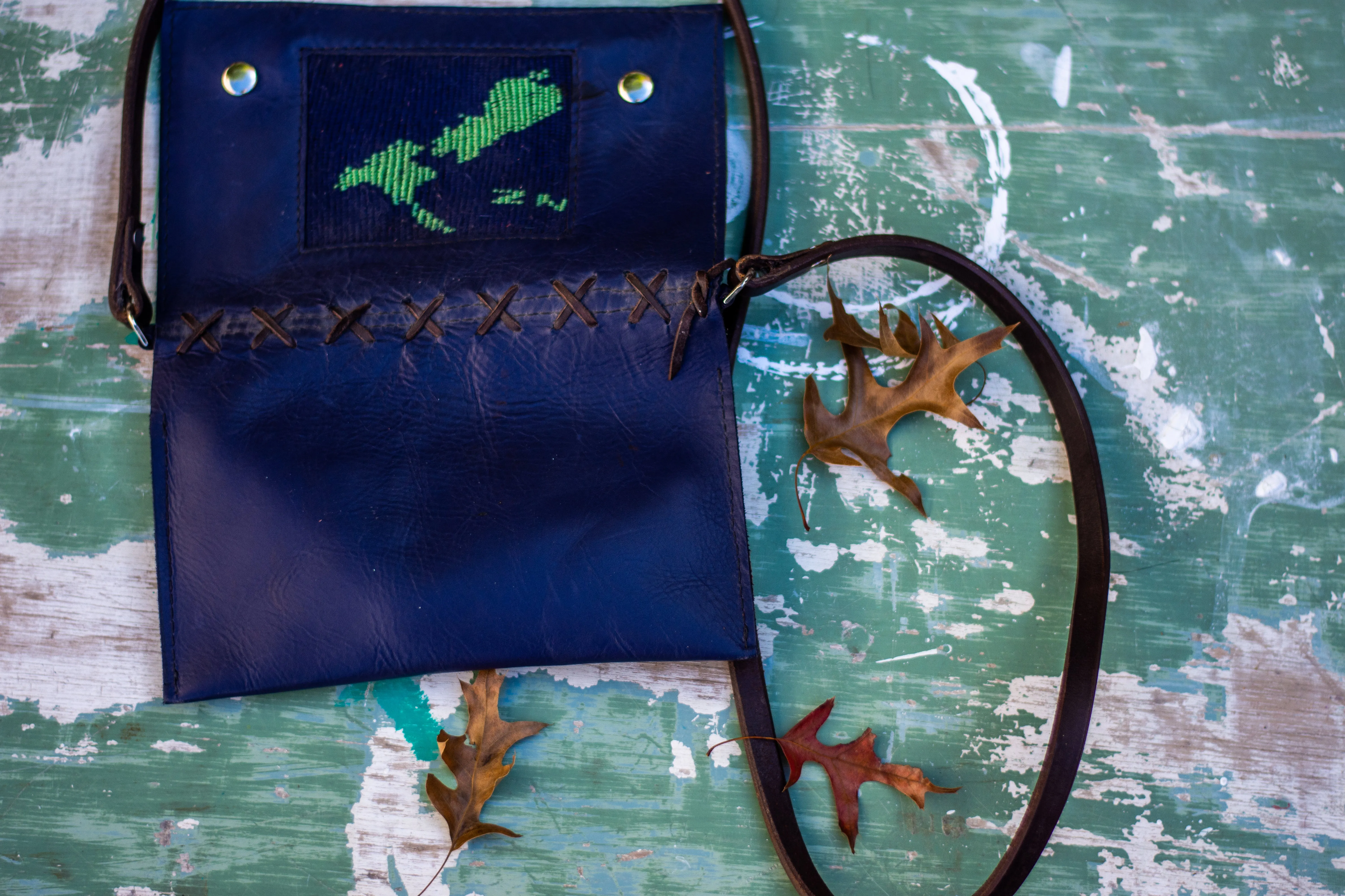Small Taniko Frontier Purse