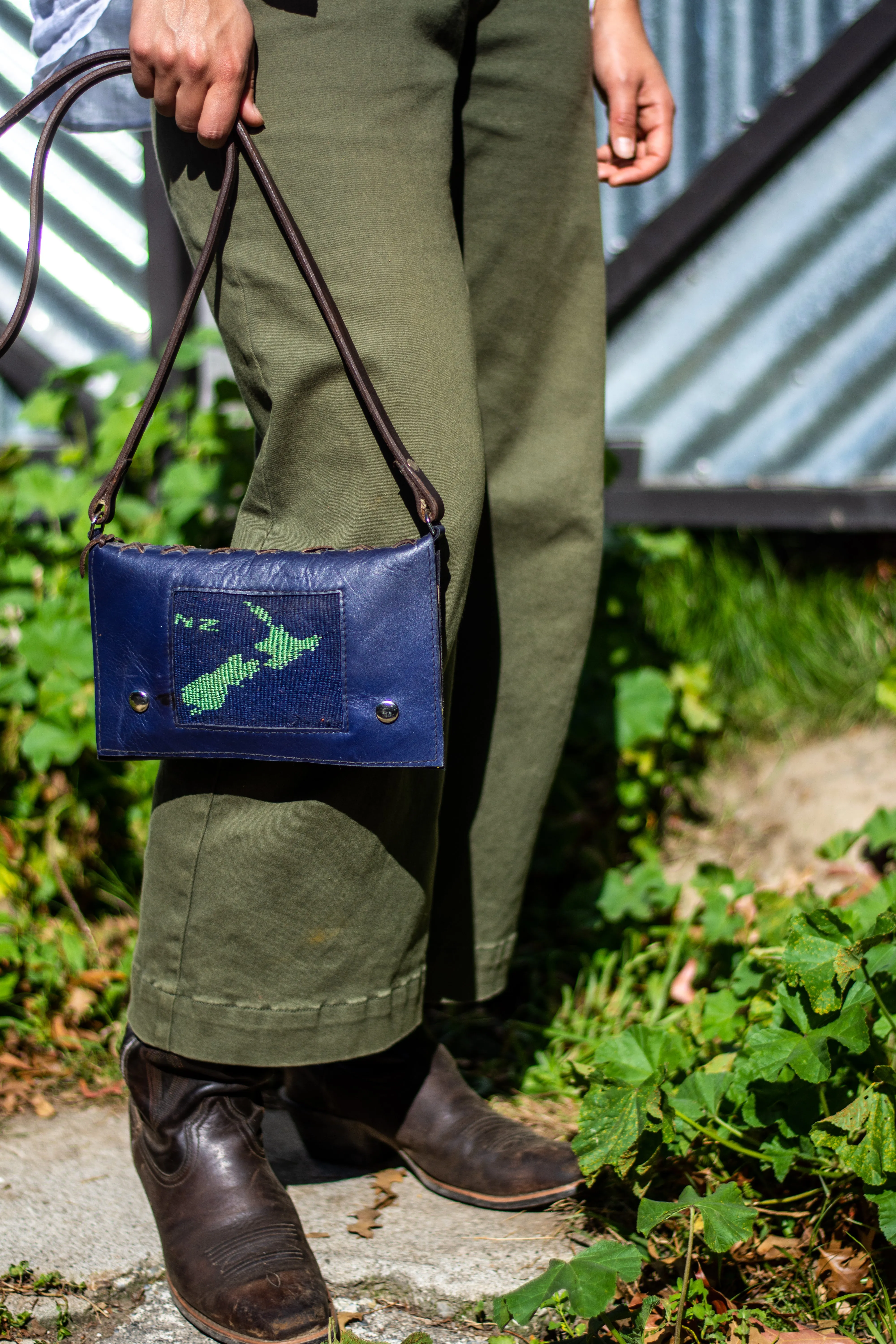 Small Taniko Frontier Purse
