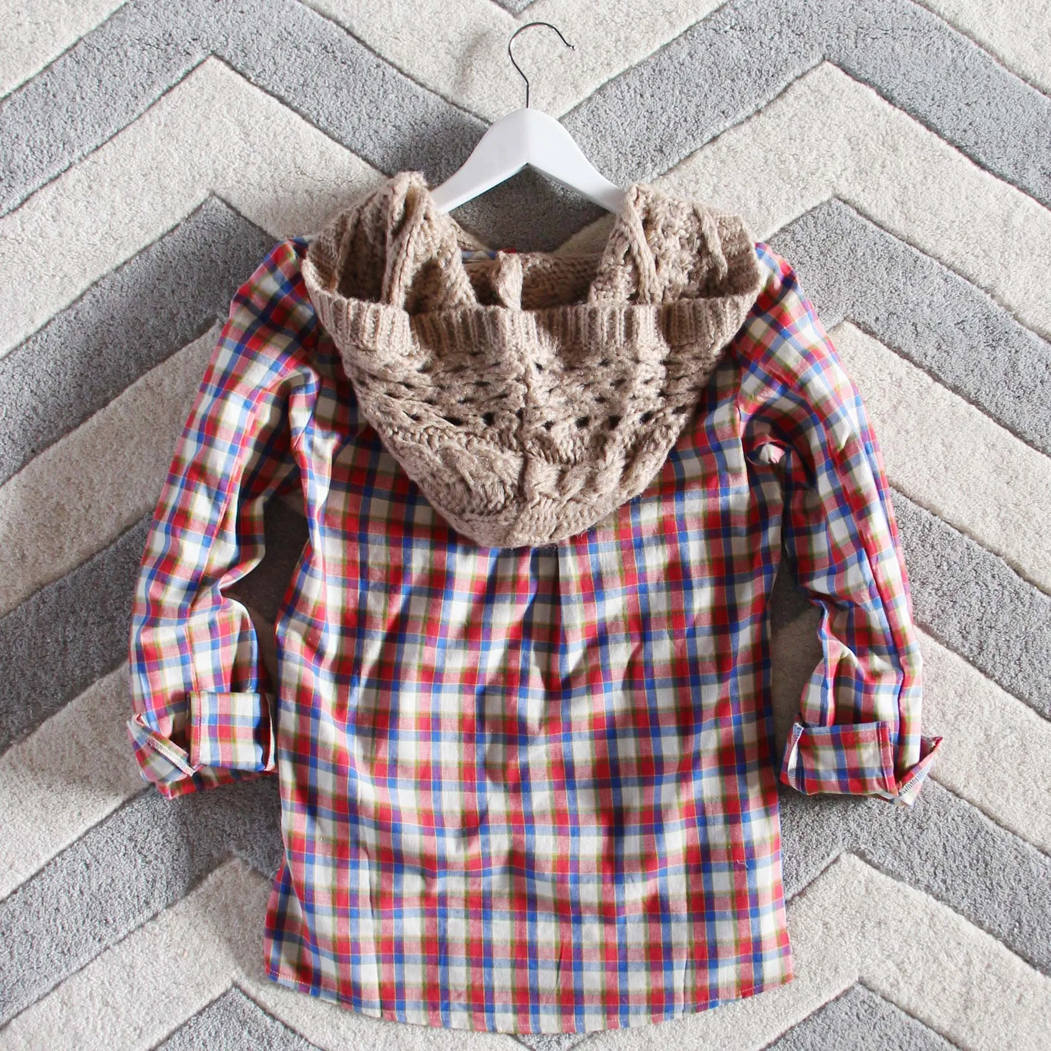 Snowy Canoe Plaid Top