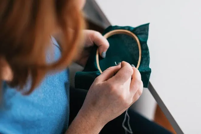 Thistle & Thread Design - Hanging Greenery Embroidery Kit