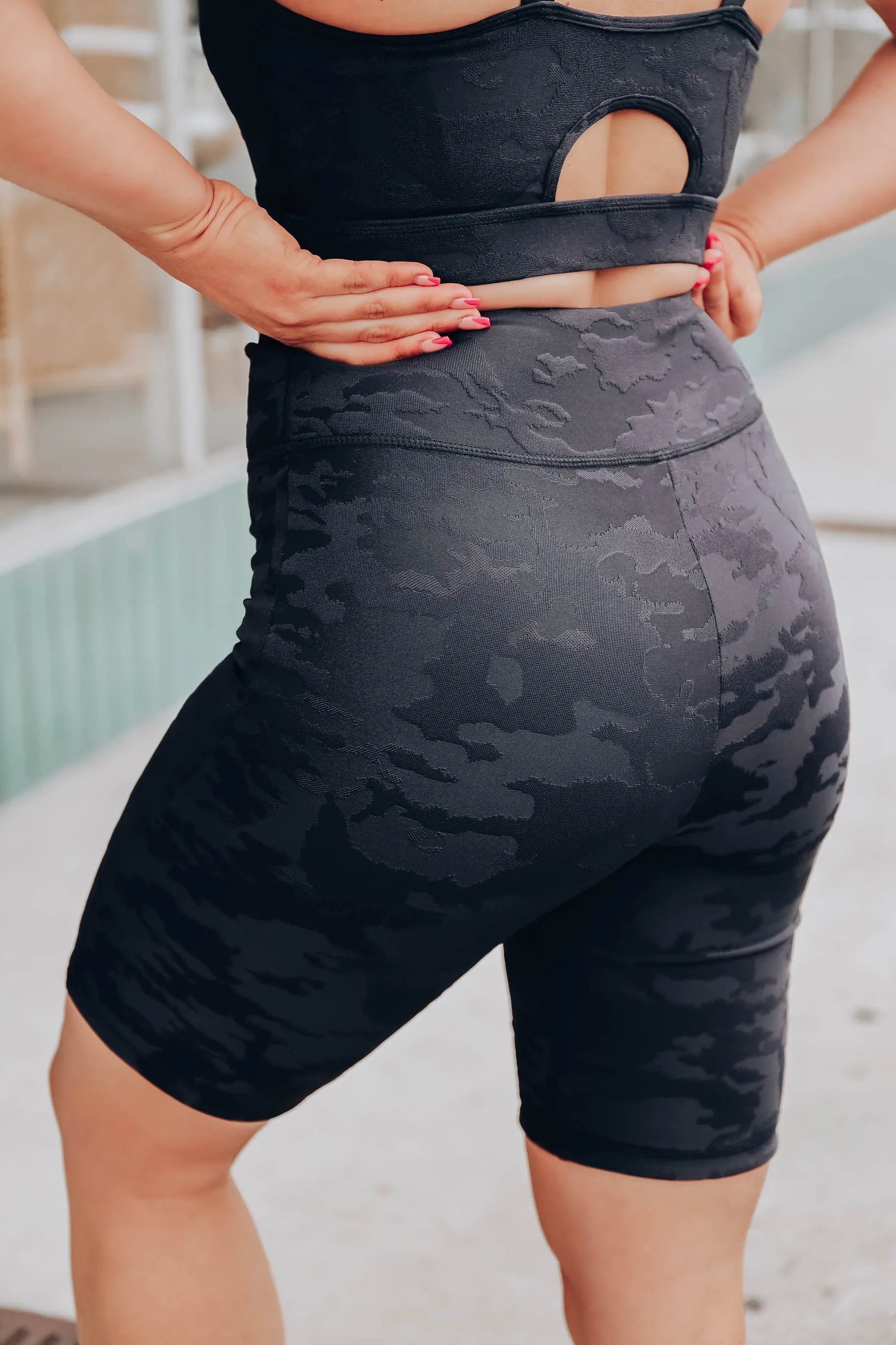 Top Performance Biker Shorts - Black