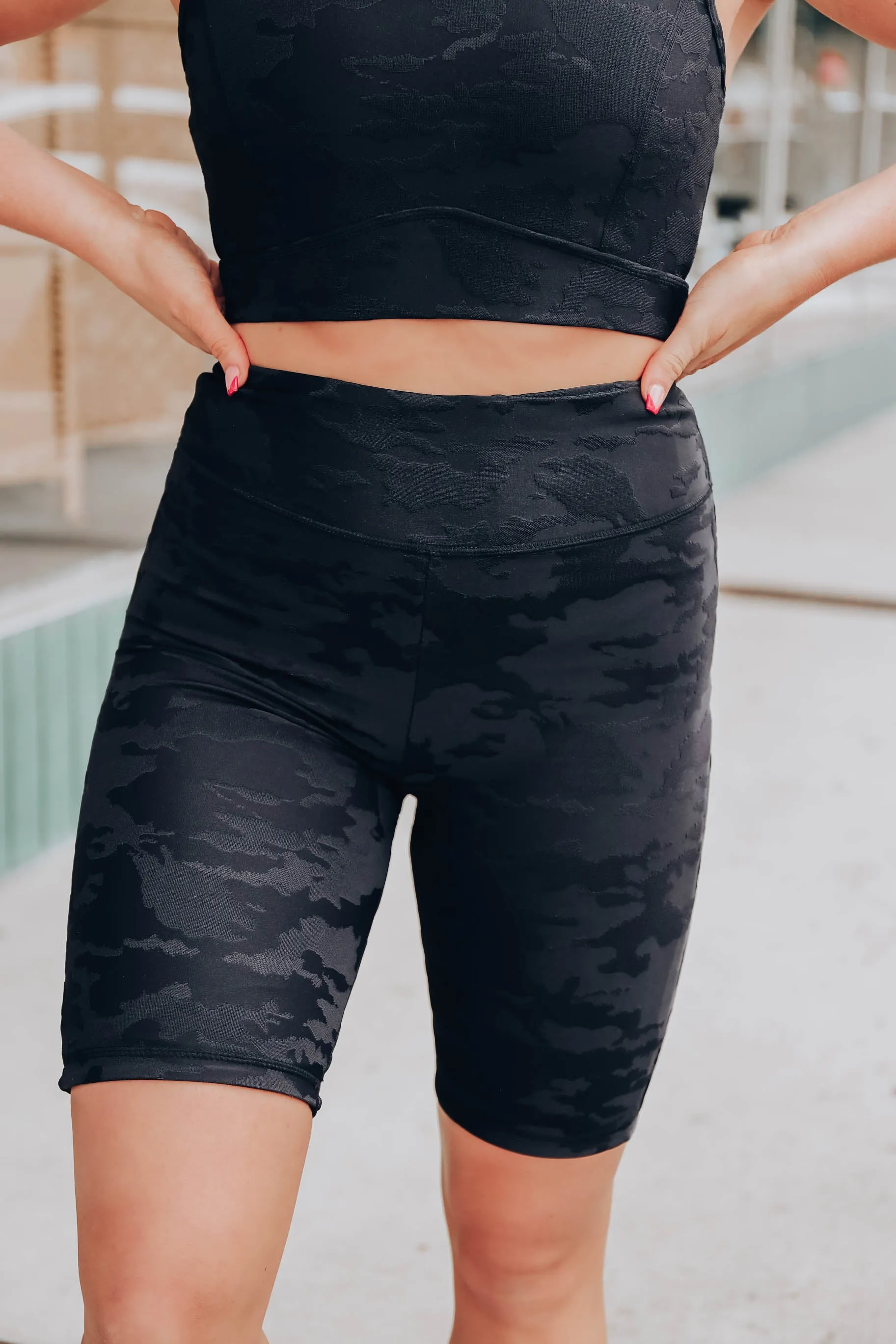 Top Performance Biker Shorts - Black