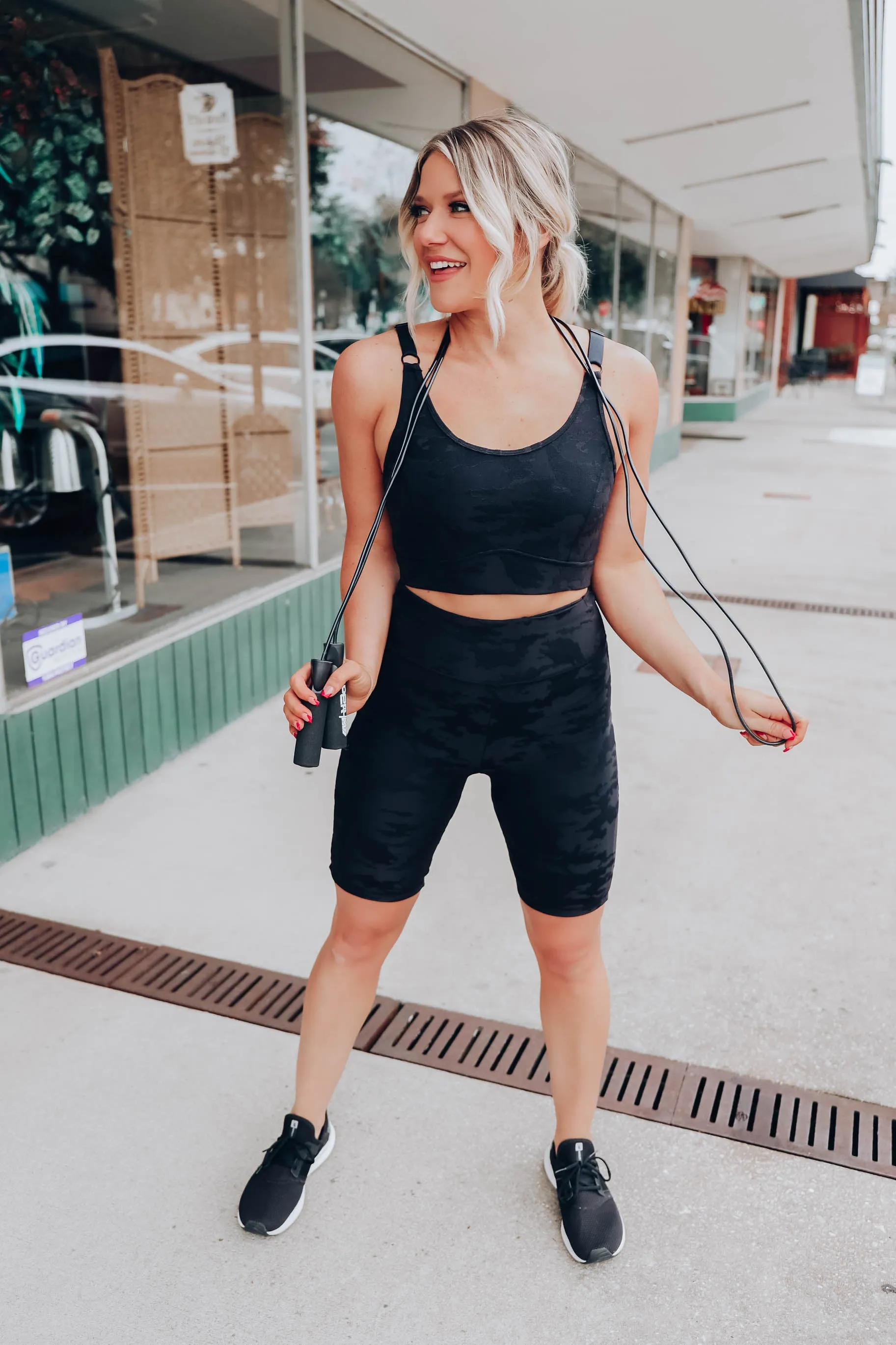 Top Performance Biker Shorts - Black