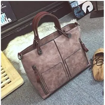Tote / Shoulder Bag  <br>Vegan-Leather