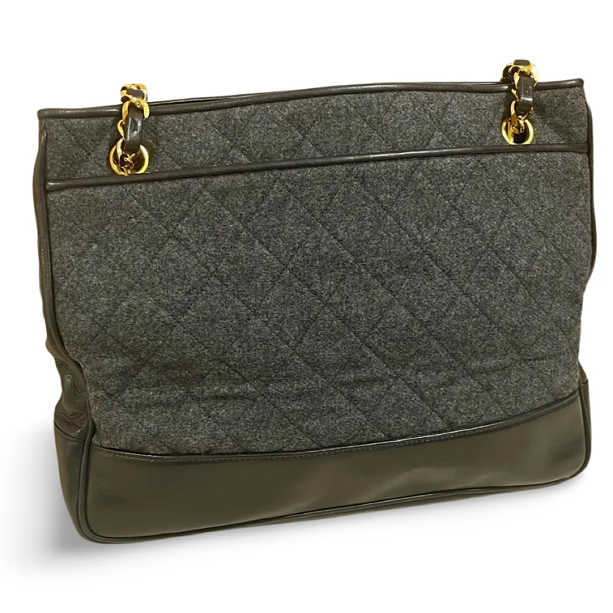 Vintage CHANEL taupe grey canvas and lambskin shoulder tote bag with gold tone chain straps and a CC ball charm. 070125ap2
