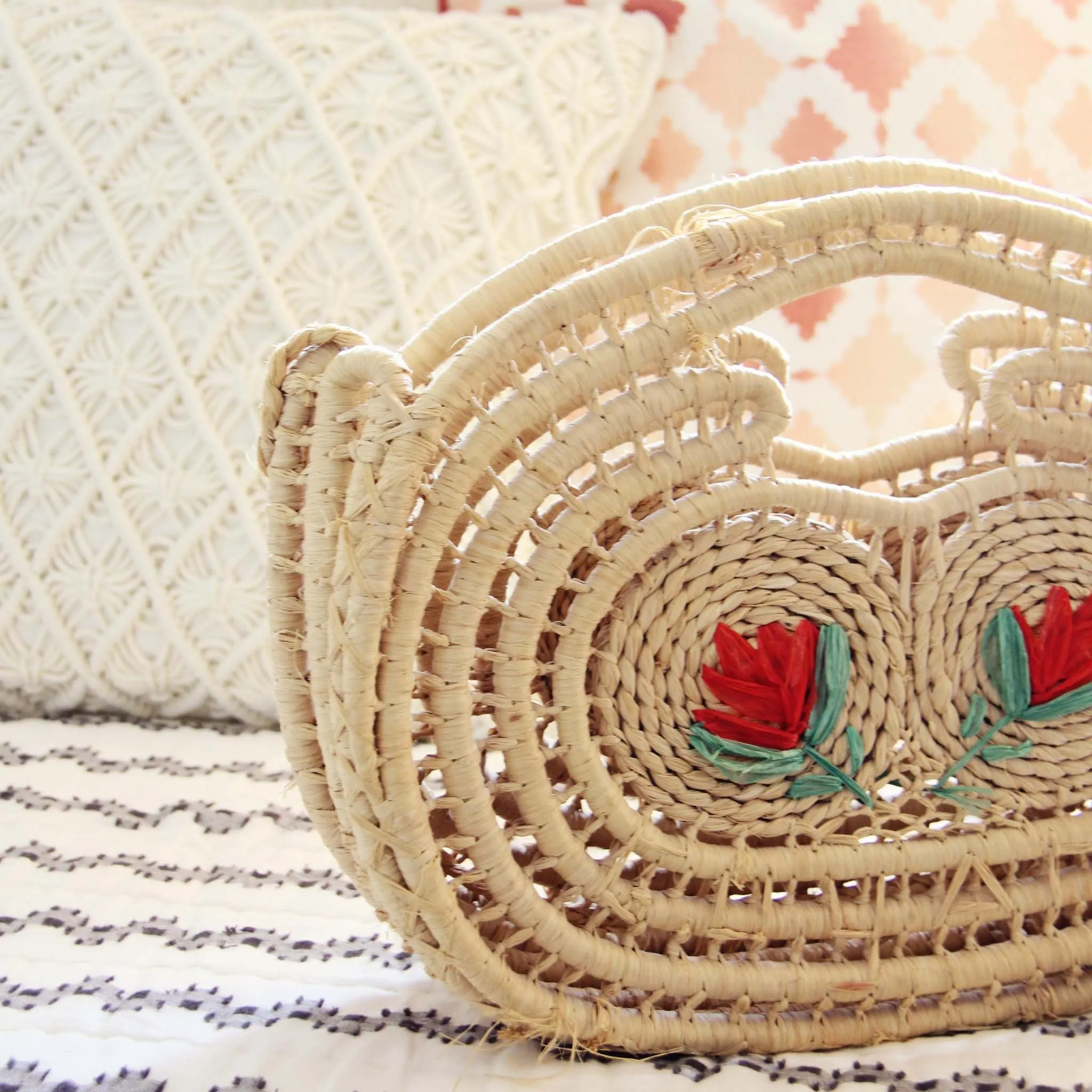 Vintage Tulip Woven Tote