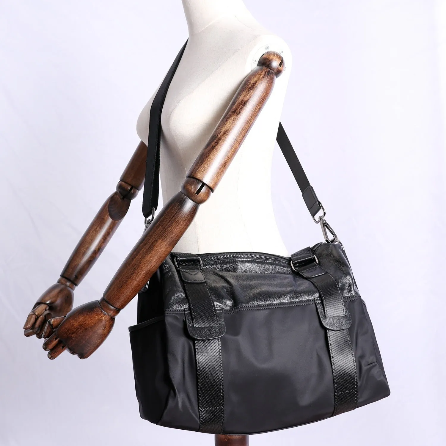 Womens Nylon Leather Shoulder Travel Bag Womens Black Nylon Gym Purse Nylon Duffle Handbag Purse for Ladies